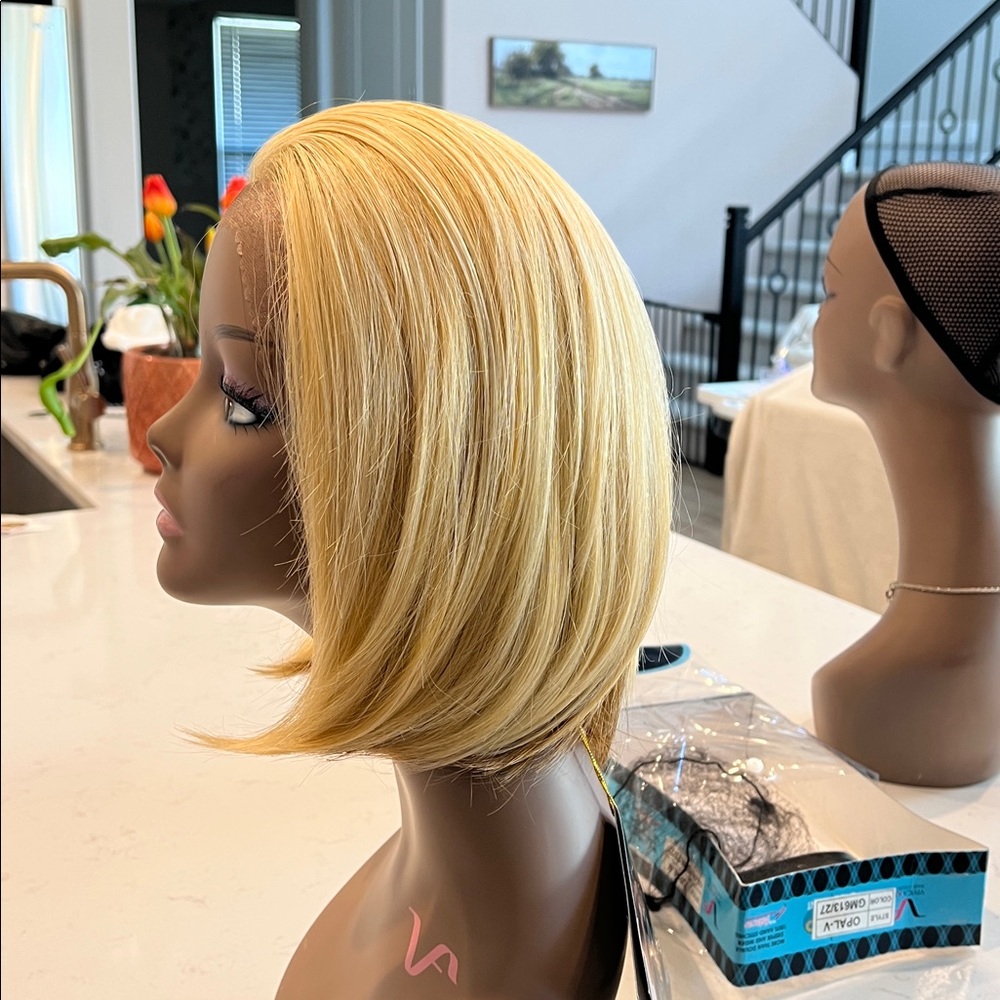 Vivia Fox Wigs Lace Front Wig Opal gm613/27